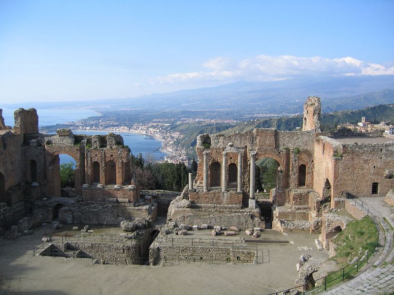 1280px-Taormina-Teatro_Greco01_800x600